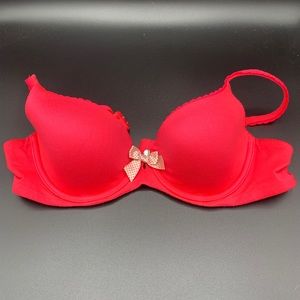 Victoria’s Secret Body by Victoria Lined Demi Bra size 36A red excellent